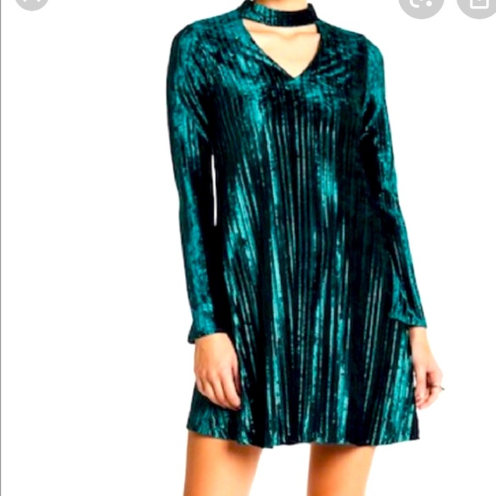 Nicole Miller green velvet dress!!